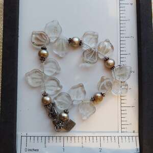 Katherine J Kornblau KJK NYC Silver Tone Bead Recycled Glass Leaf Charm Bracelet